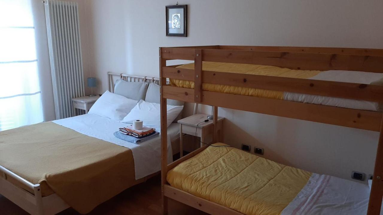 B & B Paradiso 로레토 외부 사진